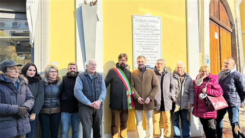 Posata la targa dedicata al Mercato storico di Crescentino