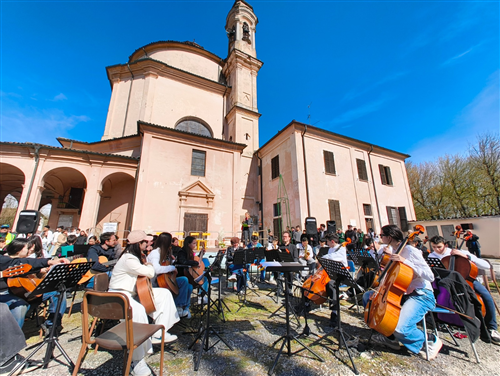 Grande partecipazione a Crescentino per il 250° anniversario dellimpresa di Crescentino Serra