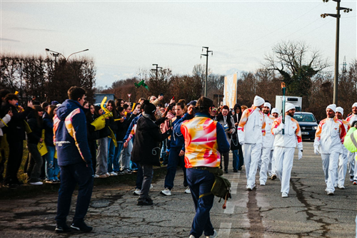 La Fiaccola Olimpica di Milano Cortina 2026 illumina Crescentino